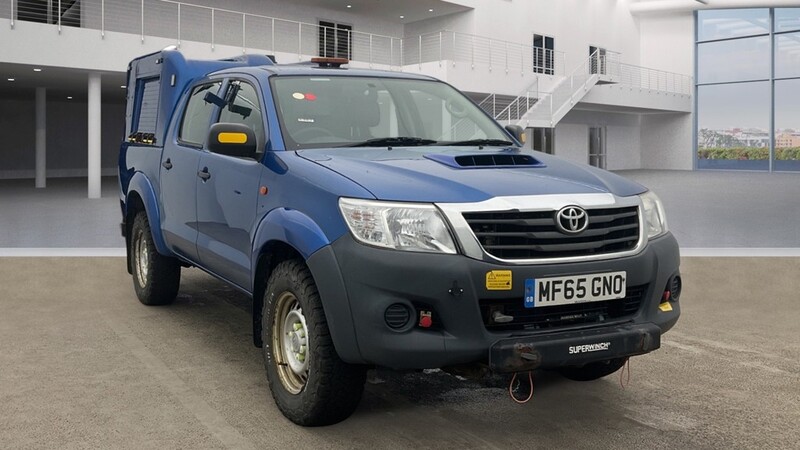 TOYOTA HILUX